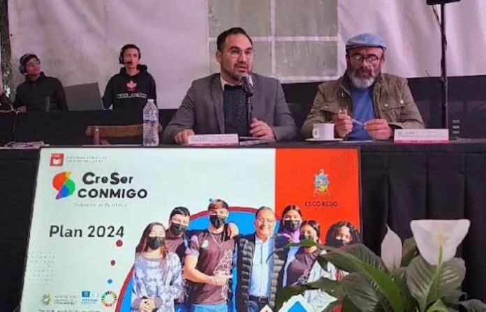 Expone Escobedo sobre sus políticas públicas en Puebla