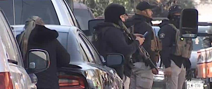 Detienen a 40 tras cateos en San Nicolás y Monterrey