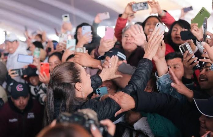 La educación pública es la mejor gracias a los maestros y maestras de México: Claudia Sheinbaum