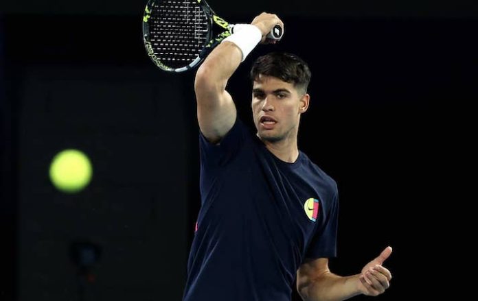 Alcaraz ya entrena en Melbourne