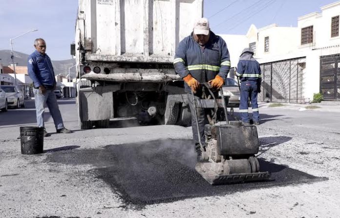Refuerza Escobedo programa de bacheo