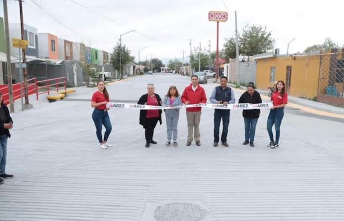 Juárez entrega obra integral de repavimentación y canalización