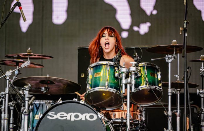 Paulina de The Warning es la Baterista del año