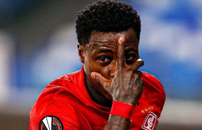 Los Emiratos Árabes Unidos ponen en libertad al futbolista neerlandés Promes