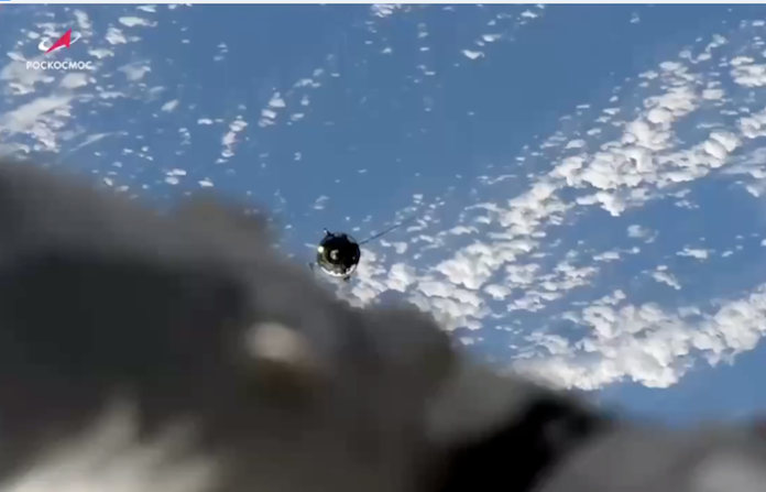 El carguero espacial ruso Progress MS-26 se acopla a la EEI