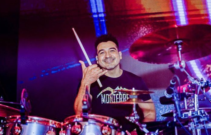 Dan de alta a baterista de Grupo Duelo tras accidente automovilístico