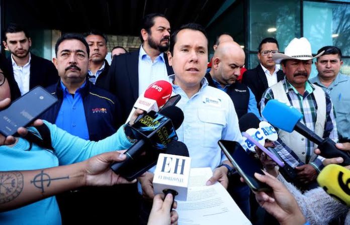 Denuncian alcaldes del PRIAN a funcionarios de la Tesorería Estatal