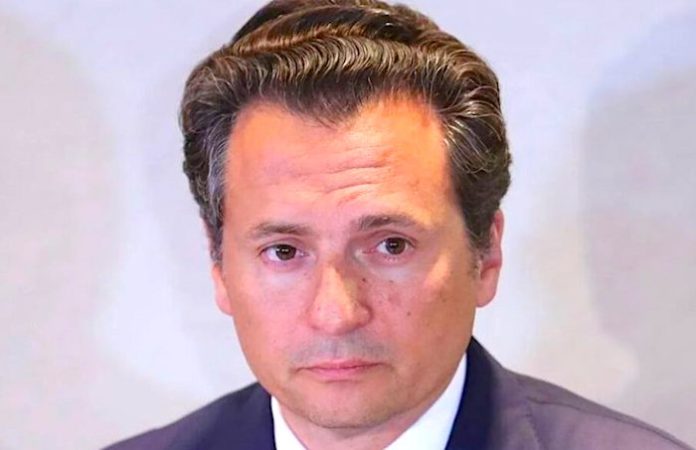 Presidente mexicano cuestiona que exdirector de Pemex goce de prisión domiciliaria