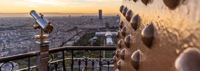 Medios franceses afirman que la torre Eiffel reabrirá el 25 de febrero
