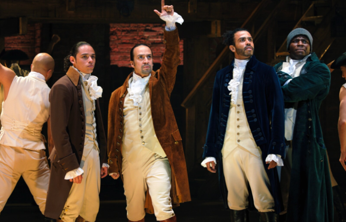 Preocupa a teatristas reproducciones ilegales de “Hamilton” en escuelas