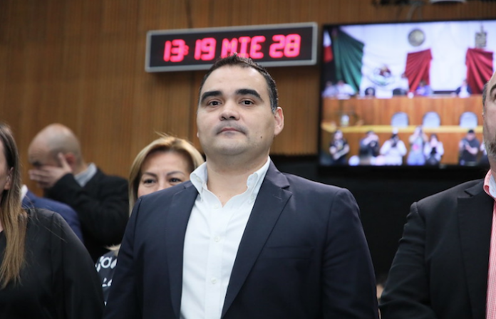 Nombran Diputado a Perfecto Agustín Reyes