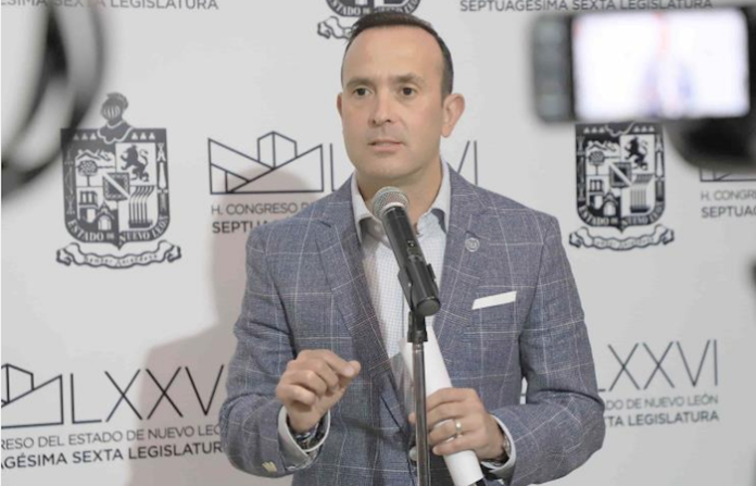 Rechaza gobernador invitación de diputado Carlos de la Fuente