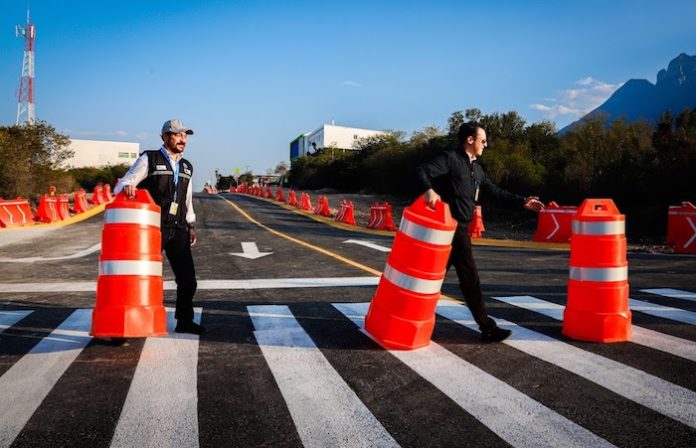Ofrecen alternativa vial por construcción de paso a desnivel en zona poniente