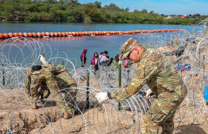 La Administración Biden buscaría medidas más duras para restringir asilo a migrantes