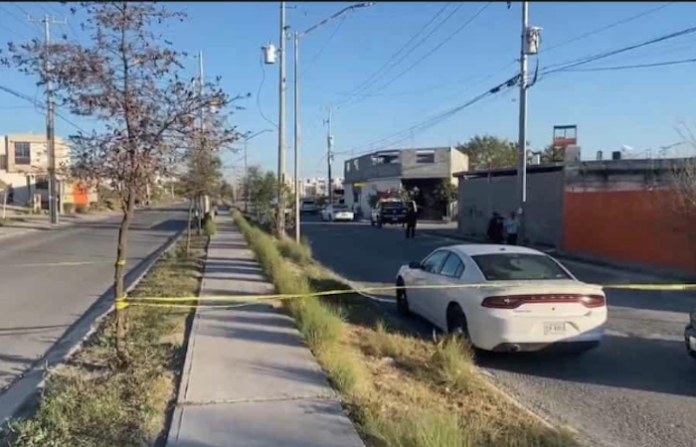 Ejecutan a 3 dentro de vivienda