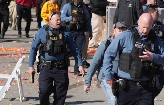 La mitad de heridos en tiroteo en ciudad estadounidense de Kansas tienen menos de 16 años