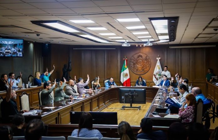 Aprueba Cabildo de Monterrey 315 millones de pesos a 36 obras sociales