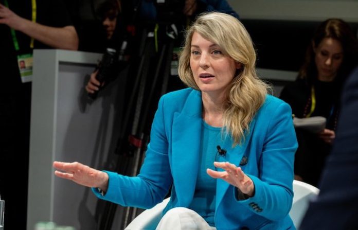 Canadá dejará de enviar armas a Israel, según informes que citan a ministra de exteriores