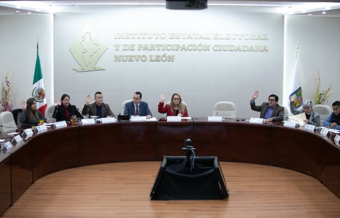 Acepta IEEPCNL renuncia y queda solo una candidatura independiente