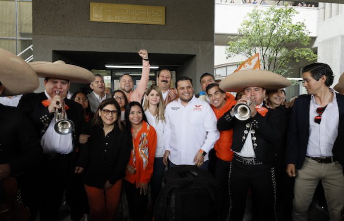 Los del PRIAN ya se van del Congreso: MC