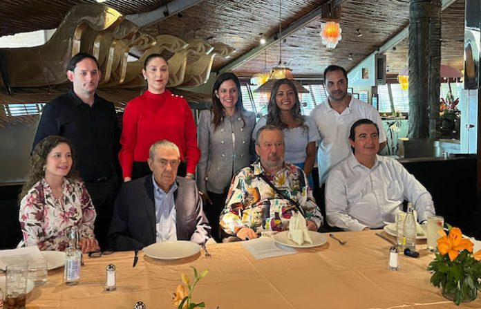 Presenta PAN a equipo de regidores y síndicos que acompañarían a Mauricio Fernández en dado caso de ganar de nuevo San Pedro