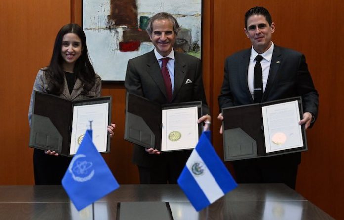 El Salvador anuncia los primeros pasos para incursionar en la energía nuclear