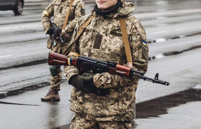 Suecia reconoce que permite a la embajada ucraniana reclutar mercenarios