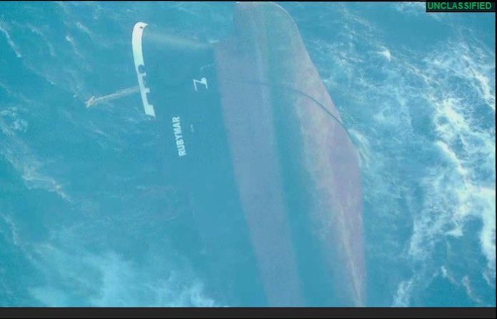EU confirma el hundimiento del buque MV Rubymar atacado por los hutíes