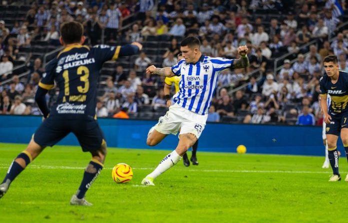Triunfo, liderato e invicto para Rayados; tras vencer a Pumas 3-0