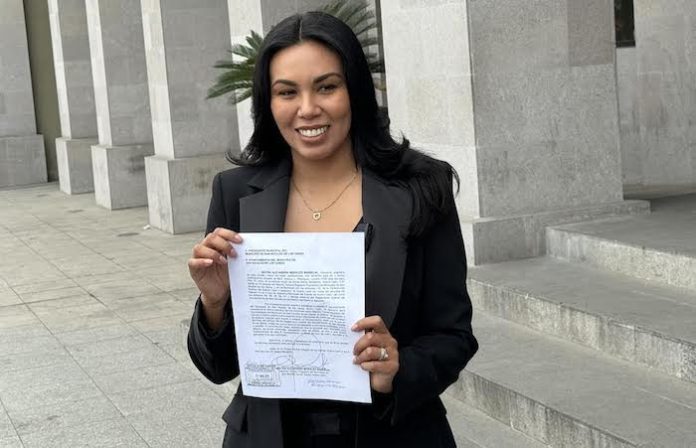 Renuncia Alejandra Morales como regidora para aspirar a la alcaldía de San Nicolás