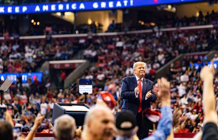 “En cualquier momento, en cualquier lugar”: Trump llama a Biden a debatir de cara a las elecciones