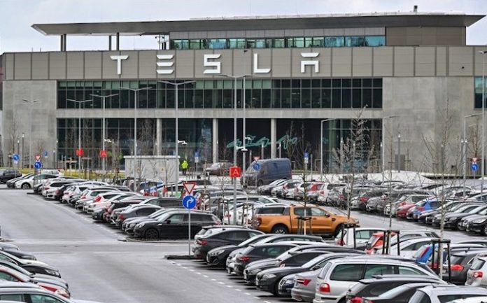 La planta de Tesla en Alemania suspenderá la producción en junio por problemas de ventas