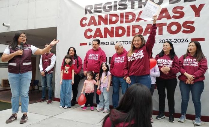 La diputada Anylú Bendición se registra como candidata a diputada local del distrito 17
