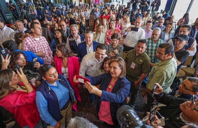 Xóchit Gálvez propone cierre de refinerías en Cadereyta y Tampico