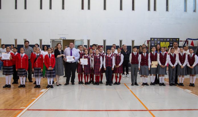 Promueven valores cívicos con concurso de escoltas