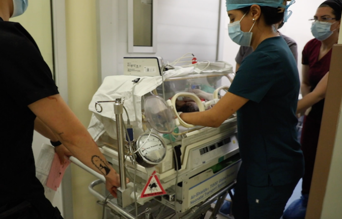 Separan a siamesas nacidas en el Hospital Materno Infantil