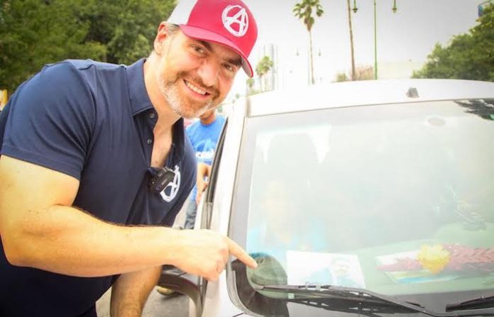 Ofrecerá Adrián de la Garza vigilancia total en colonias de forma inmediata