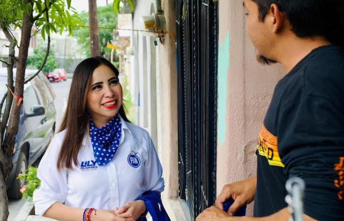 Ofrece Lily Olivares regular paso del tren en la ciudad