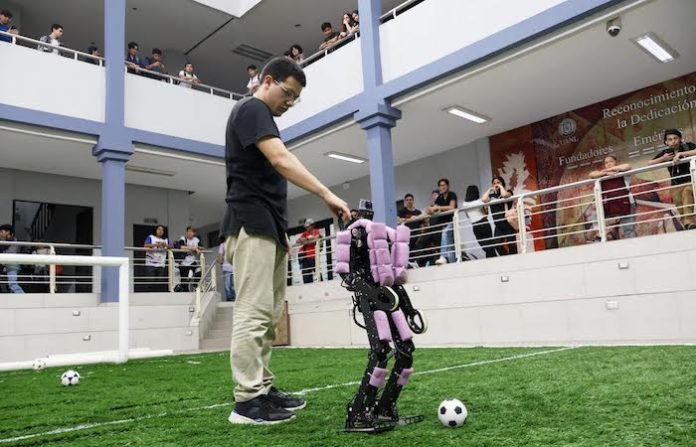 Inspiran series y películas a torneo mexicano de robótica