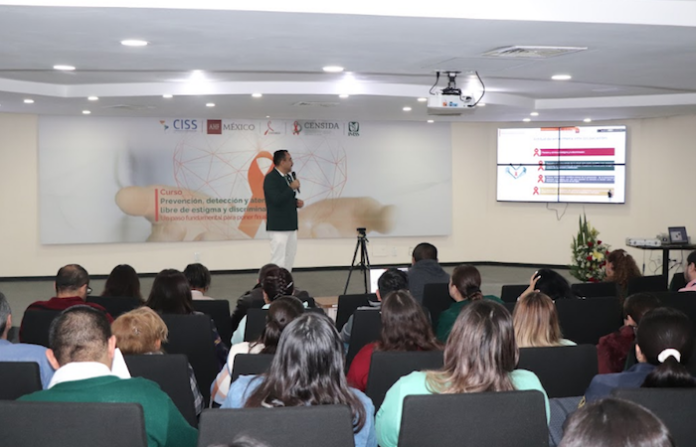 Imparten en IMSS NL curso nacional para atención efectiva y sin discriminación a personas que viven con VIH-Sida