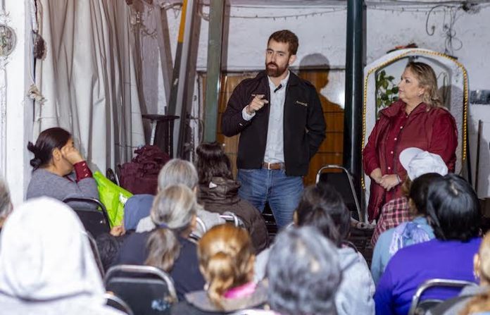 Mauricio Cantú se compromete a llevar atención médica a donde se necesite