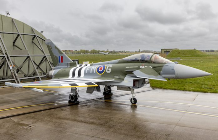 El Reino Unido enviará a Polonia cazas Typhoon para patrullar el espacio aéreo