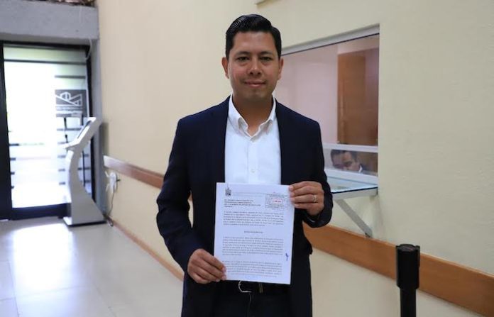 Denuncia Félix Rocha colapso de drenaje en Guadalupe