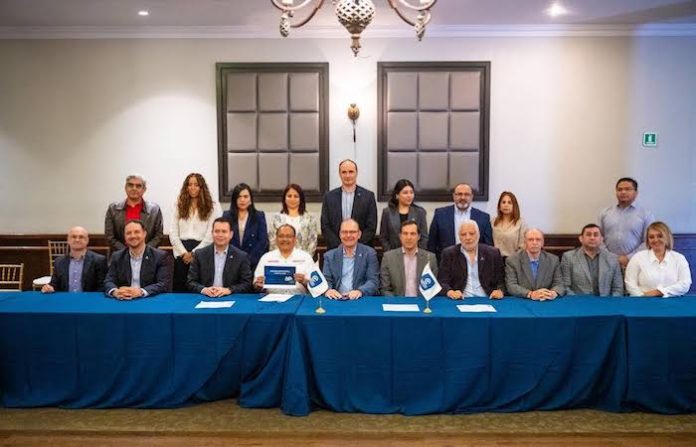 Propone Andrés Mijes ante miembros de CAINTRA; que buscará impulsar el desarrollo comercial e industrial en Escobedo