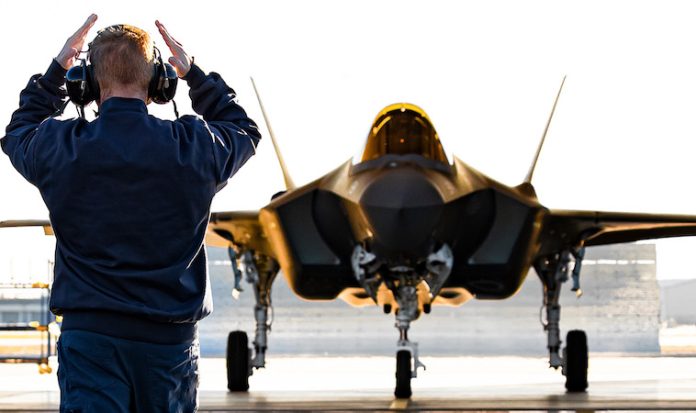 Los grandes fabricantes de armas de EU ganan con la crisis ucraniana y sobrecargan al Pentágono