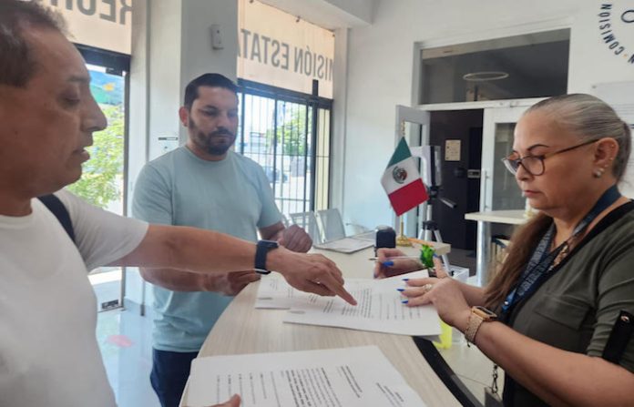 Por abuso policiaco en días pasados, denuncian ante la CDHNL al alcalde Jesús Nava de Santa Catarina