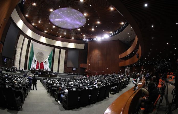 Diputadas y diputados avalan dictamen que prohíbe el cobro de comisión por pago con tarjeta de crédito o débito