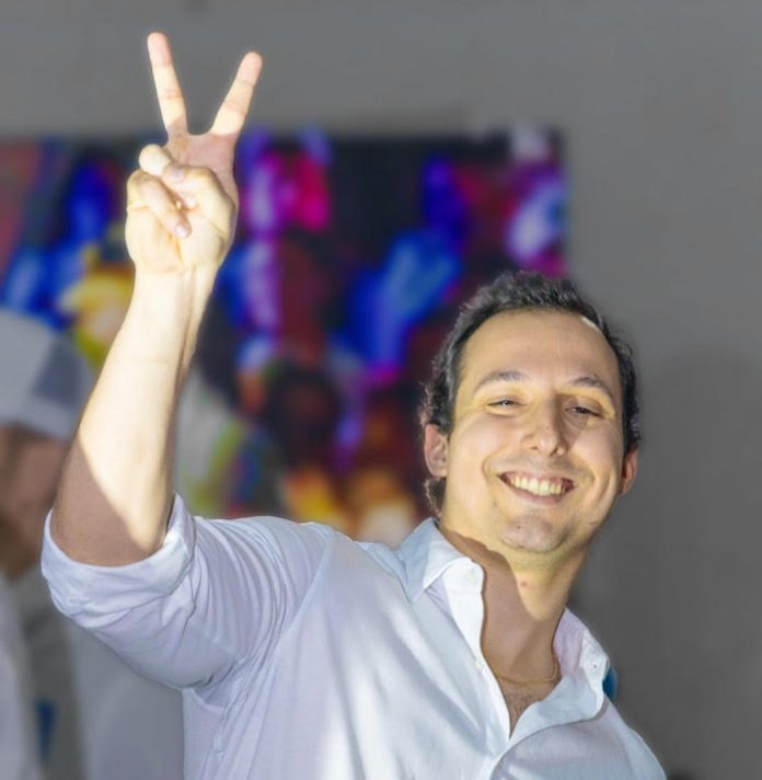 Arranca campaña candidato con discapacidad en Nuevo León