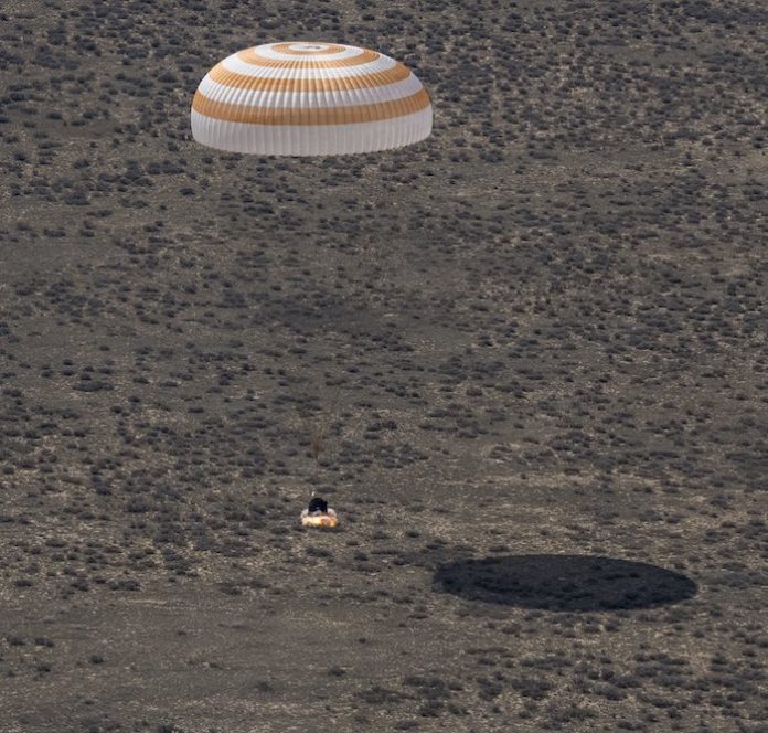 Evacuan en Kazajistán a cosmonautas que llegan a la Tierra en un módulo de la Soyuz MS-24