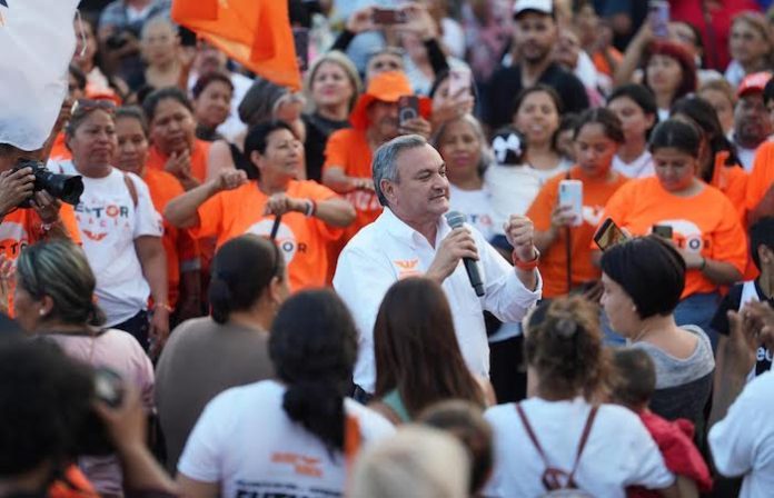 Héctor García se compromete a canalizar el Arroyo “Las Tinajas”